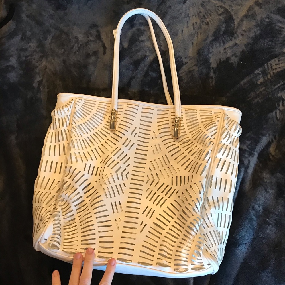 Large white beach bag with gold accents